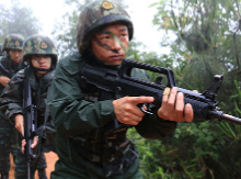 组图丨武警湖南总队“魔鬼周”开训 湘西片区特战精兵战五溪