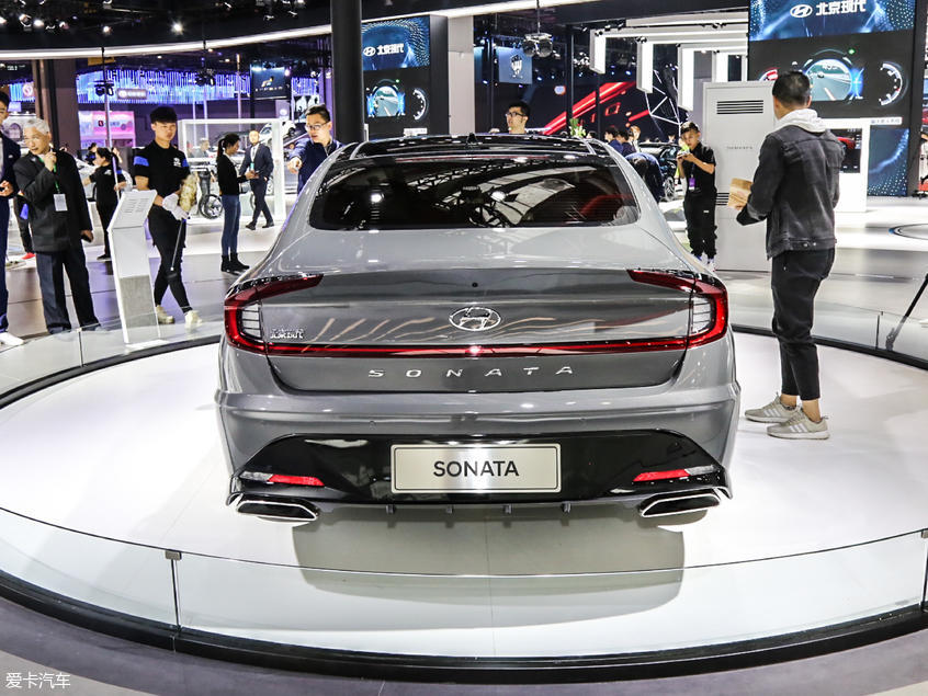 北京现代2020款索纳塔十