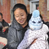 河北“爱心妈妈”李利娟被控五项罪名:敲诈钱款用来买奔驰车