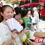 垃圾分类进社区  绿色环保入人心