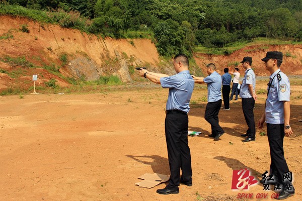 实弹射击大比武1.jpg