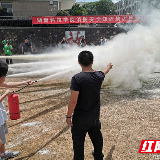 宣教“特色菜”筑牢安全防线 居民乐享“营养大餐”