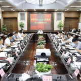 胡忠雄主持市政府第30次常务会议