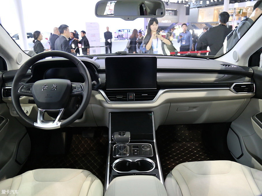 一汽红旗2018款红旗E-HS3 一汽红旗2018款红旗E-HS3