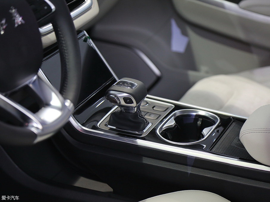 一汽红旗2018款红旗E-HS3 一汽红旗2018款红旗E-HS3