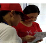 “党员责任岗”上岗 可降解垃圾袋入户发放