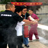 安全教育进网格 社区物业齐发力