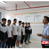华为公司到华容县职业中专揽才