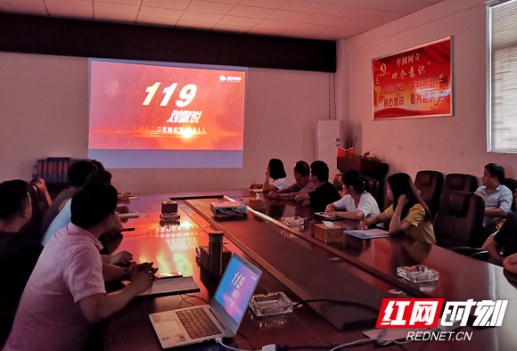 强化安全意识 筑牢安全防线 ——老道湾公司组织开展安全生产月活动成效显著