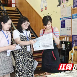 “红色风景”这边独好 贴心服务让商圈“万象更新”