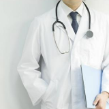 坚决防止百姓“病根”变“穷根”