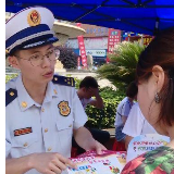 华容县举行“防风险、除隐患、遏事故”安全生产月宣传咨询活动
