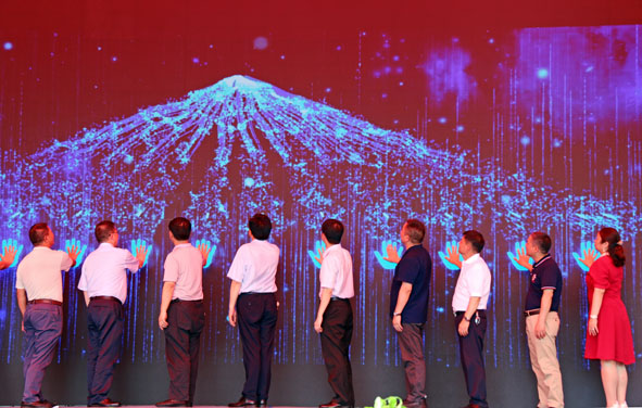 参加启动序幕 (1)副本.jpg