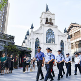 中意在重庆开展联合警务巡逻