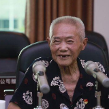 华容98岁老党员与“90后”党员的特殊党课
