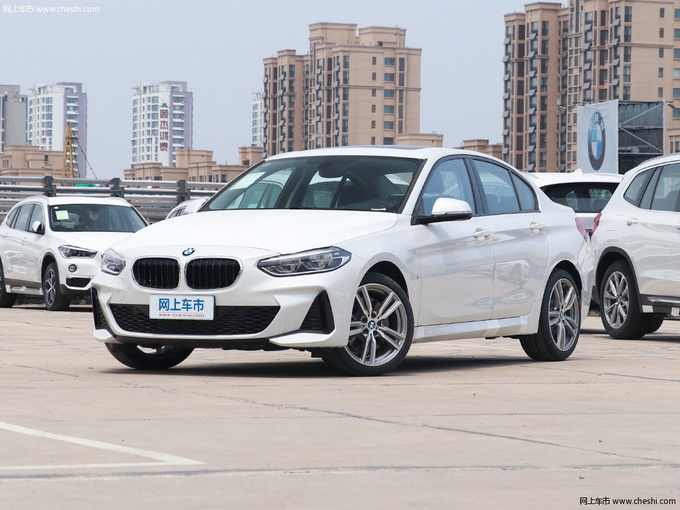 20万还在看大众这三款白菜价的豪华车了解下-图8