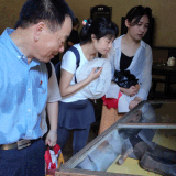 参观红色基地 重温历史“底蕴”传承“红色基因”