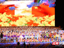 多图 | 益阳心飞扬艺术学校献礼新中国70华诞专场演出举行