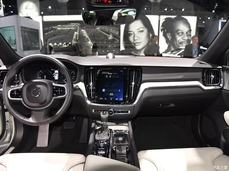 沃尔沃(进口) 沃尔沃V60 2019款 Cross Country T5 AWD