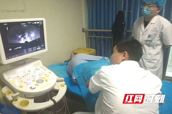 岳阳市中医院成功开展经直肠超声引导下前列腺穿刺活检术