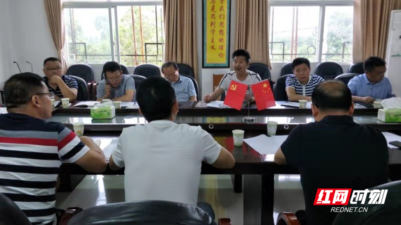 唐汇民一行到协合乡龙尾巴居委会督导乡村振兴项目建设落实工作