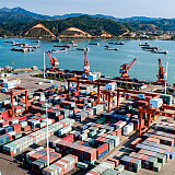 人民财评： 为世界经济提供更多“中国依存”