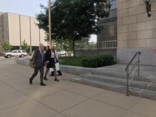 点击进入下一页