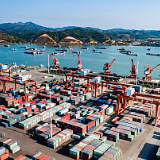 年中经济观察：世界更加依赖中国经济意味着什么？