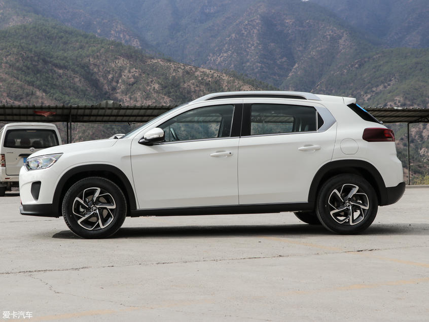 东风雪铁龙2019款C3-XR 东风雪铁龙2019款C3-XR