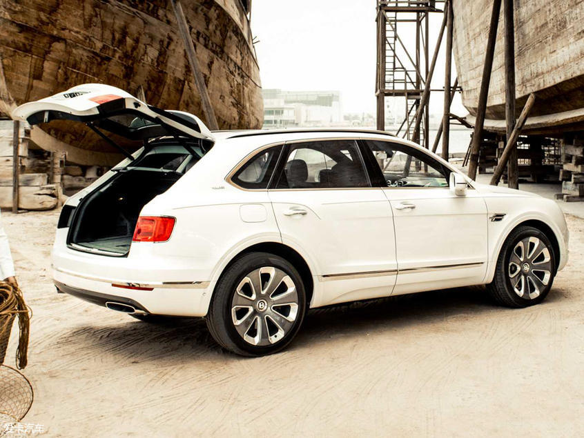 宾利2019款添越 宾利2019款添越