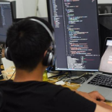 光明日报刊文:以三产数字化不断扩容就业“蓄水池”