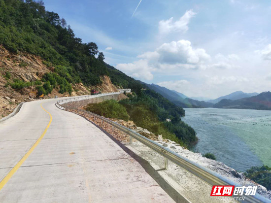 微信图片_20190624185716_副本.jpg