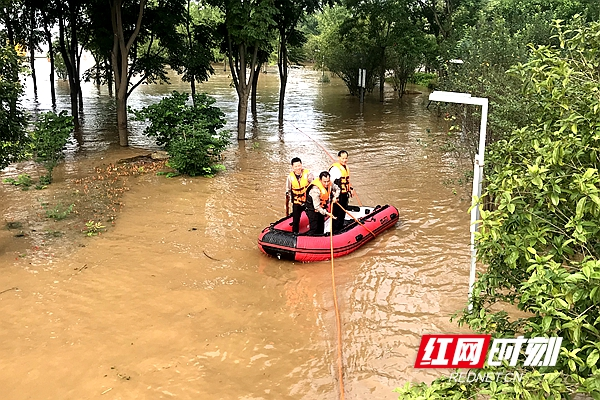 洪水中永不消逝的“电波”--湘潭水文人防洪抗灾纪实