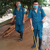 洪灾过后 双牌县卫生应急队伍对受灾区域进行防病消毒工作
