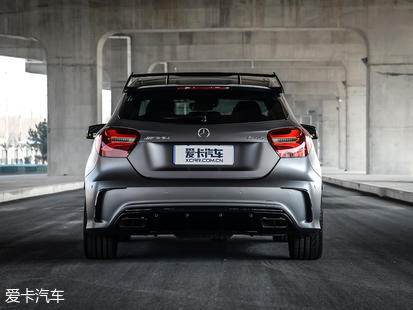 梅赛德斯-AMG2017款奔驰A级AMG 梅赛德斯-AMG2017款奔驰A级AMG