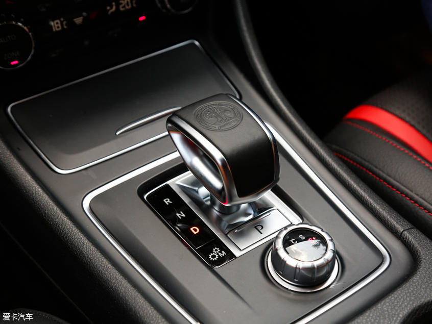 梅赛德斯-AMG2017款奔驰A级AMG 梅赛德斯-AMG2017款奔驰A级AMG