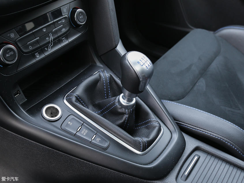 福特(进口)2016款福克斯RS 福特(进口)2016款福克斯RS