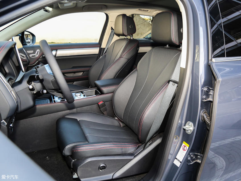 比亚迪汽车2018款唐DM 比亚迪汽车2018款唐DM