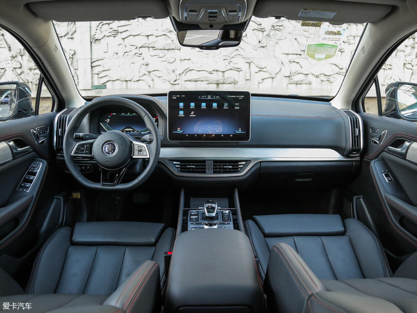 比亚迪汽车2018款唐DM 比亚迪汽车2018款唐DM