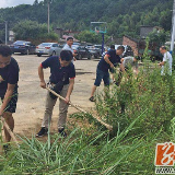 双牌县应急管理局开展主题党日活动 帮助灾区清淤