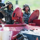 我军参加“国际军事比赛-2019”列车梯队启程