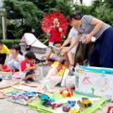 垃圾分类我先行  共享集市新风尚