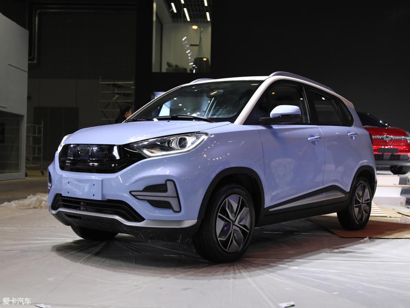 合众汽车2020款哪吒N01