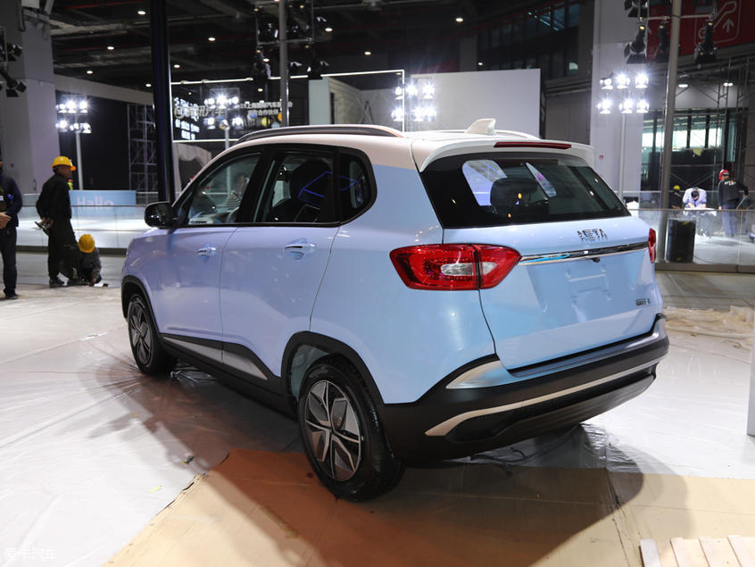 合众汽车2020款哪吒N01