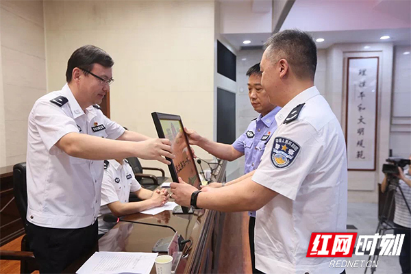 未标题-13.jpg 未标题-13.jpg