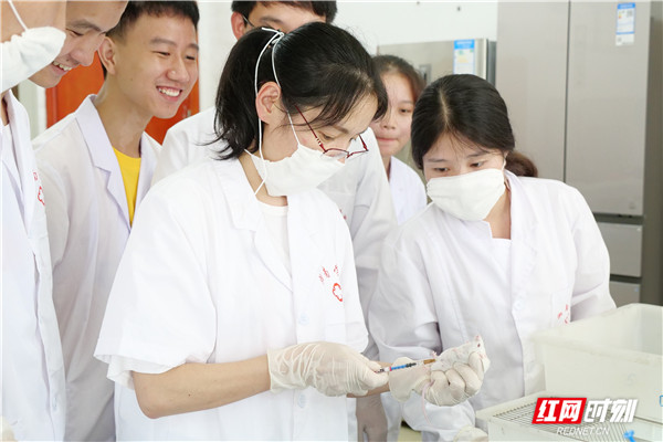 微信图片_20190724170132_副本1.jpg