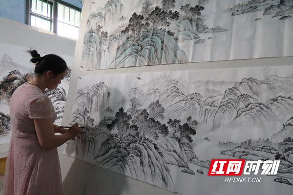 留守妇女_副本.jpg