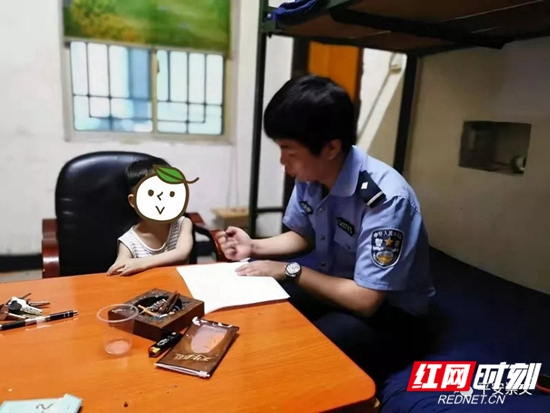 【警视窗】永定：三岁小孩与家人走散，幸好遇到他们……