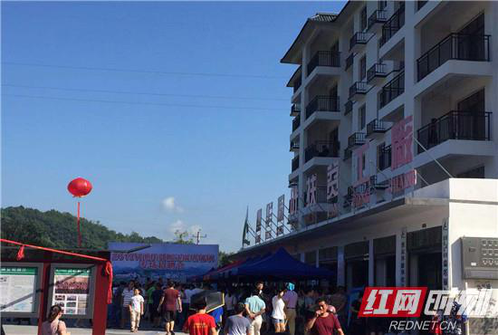 就业扶贫带领“脱贫马车”奔向快车道