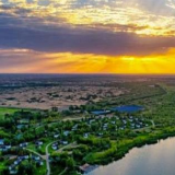 央视快评丨坚持走绿色发展之路 共筑生态文明之基